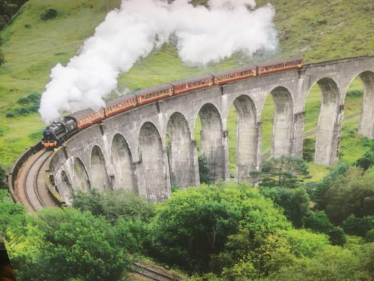 Situated At The Heart Of Fort William Luaran gambar